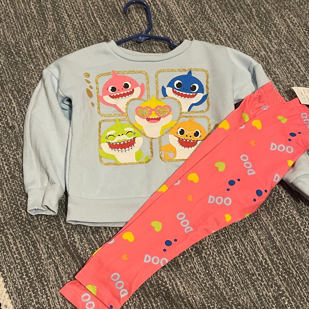 4T Baby Shark Outfit